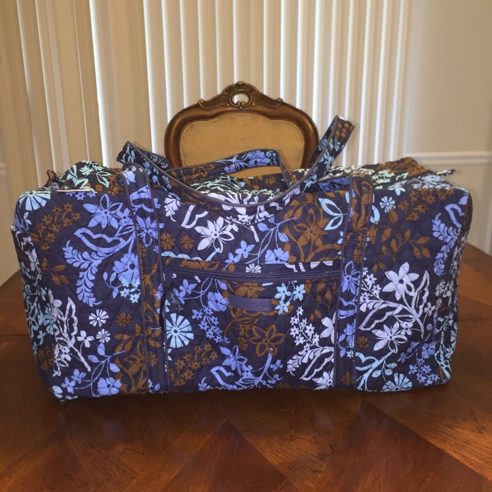 NWT Vera Bradley L Duffel Bag Java Floral